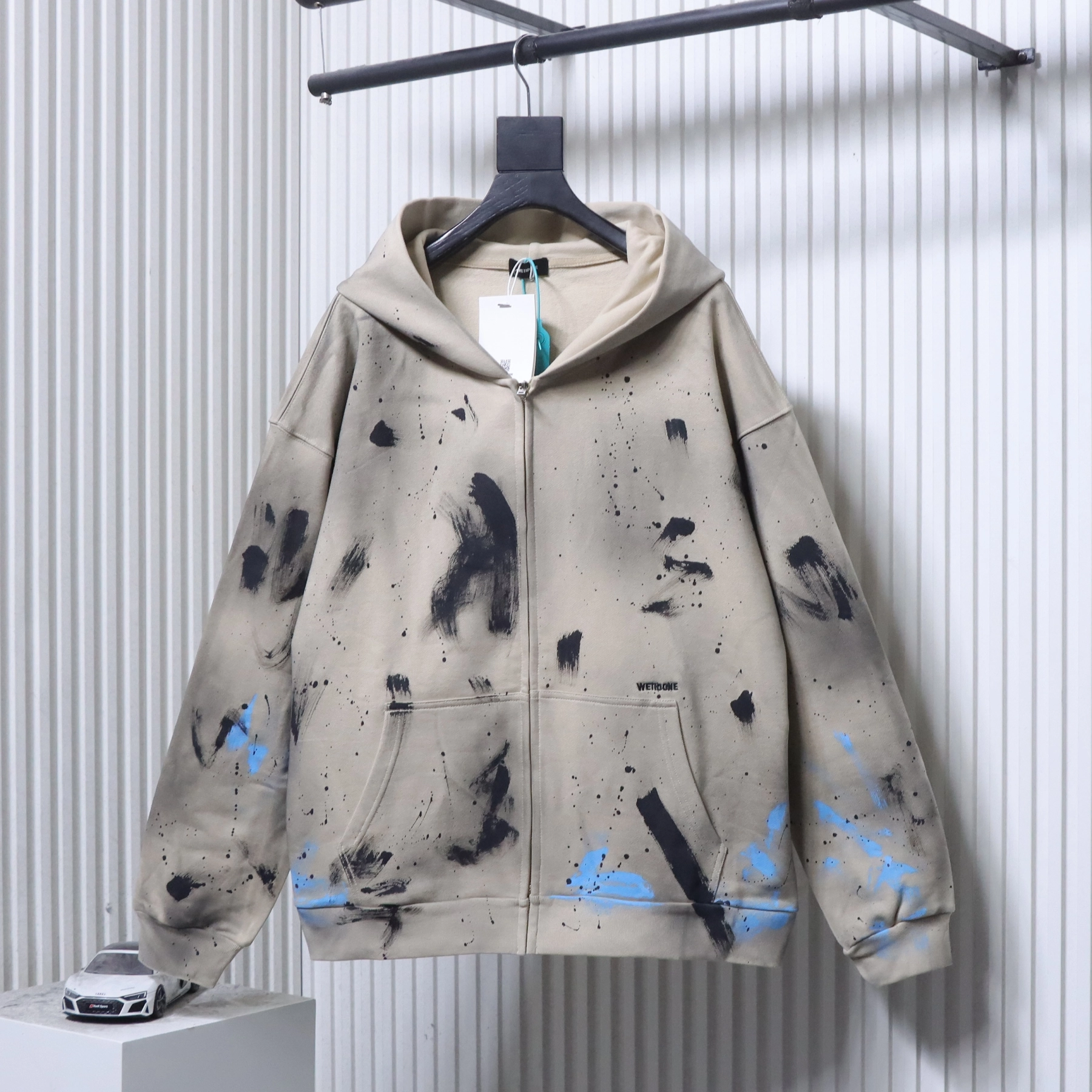 WE11DONE Irregular Graffiti Zip-Up Hoodie