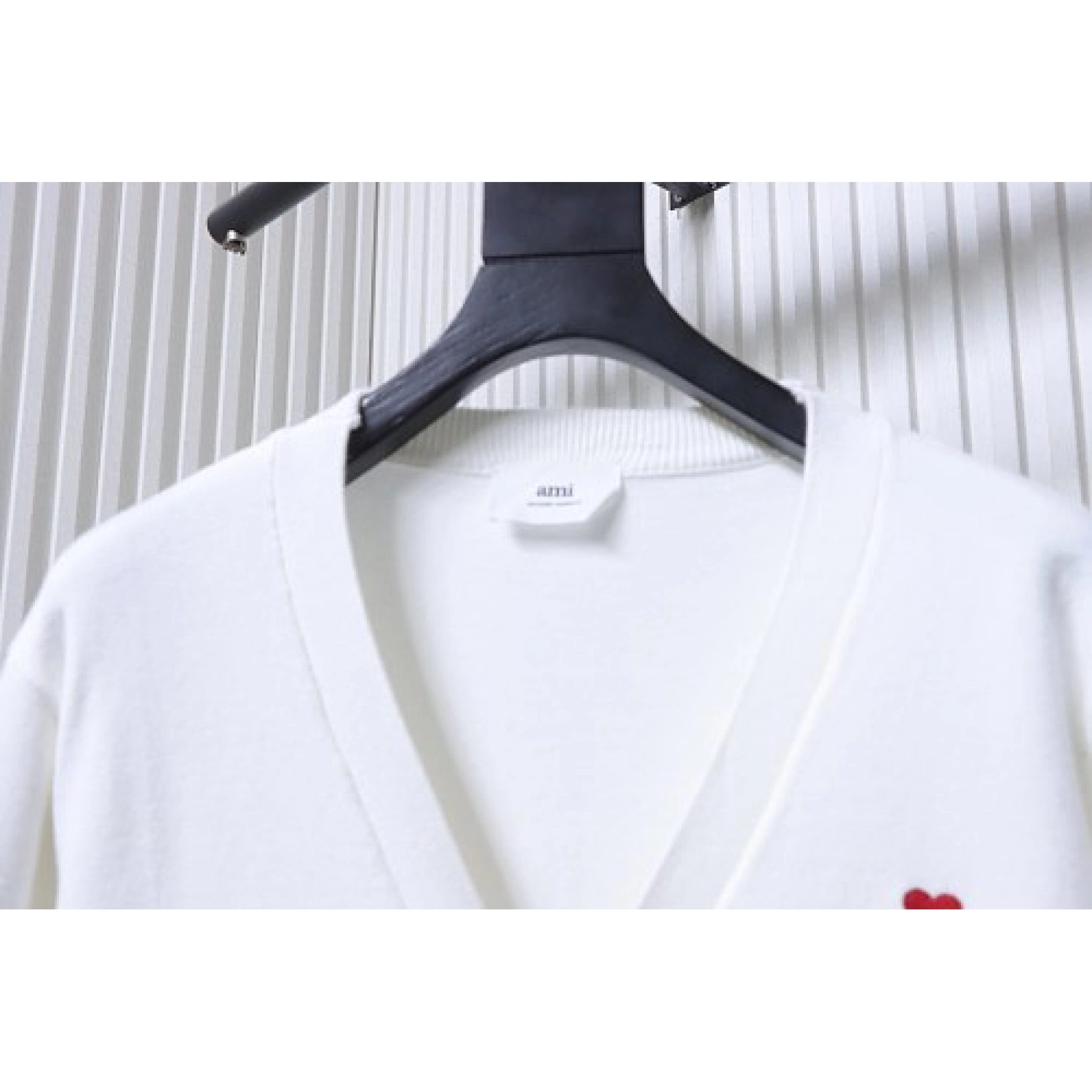 Ami V-neck cardigan White