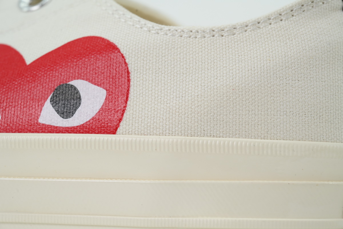 Comme des Garçons Play x Converse Chuck 70 Low Milk 150207C