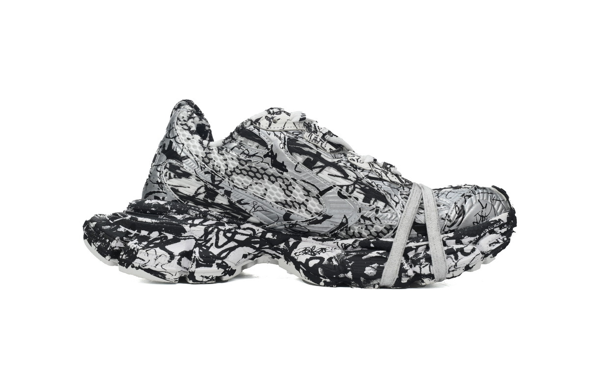 Balenciaga 3XL Sneaker in White Graffiti 734731 W3XDC 0135