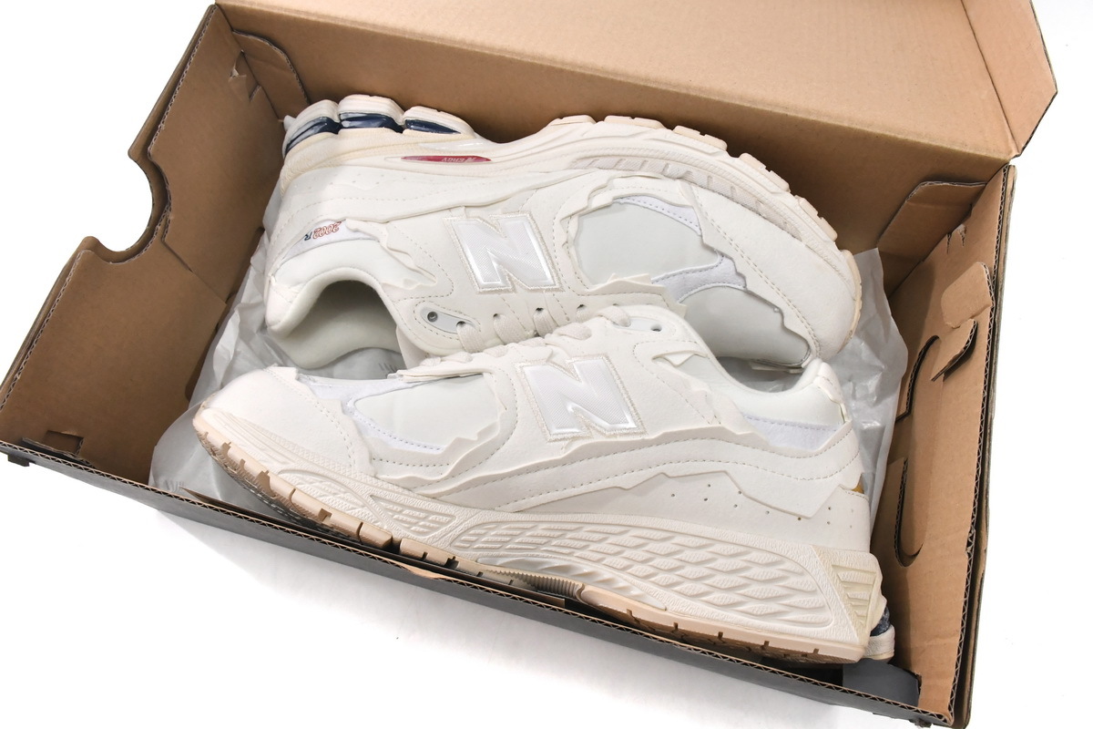 New Balance 2002R Protection Pack Sea Salt M2002RDC