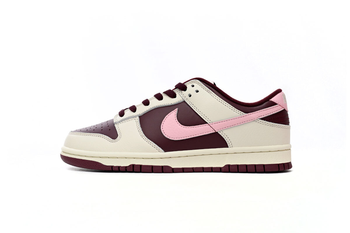 Nike Dunk Low Valentine's Day DR9705-100