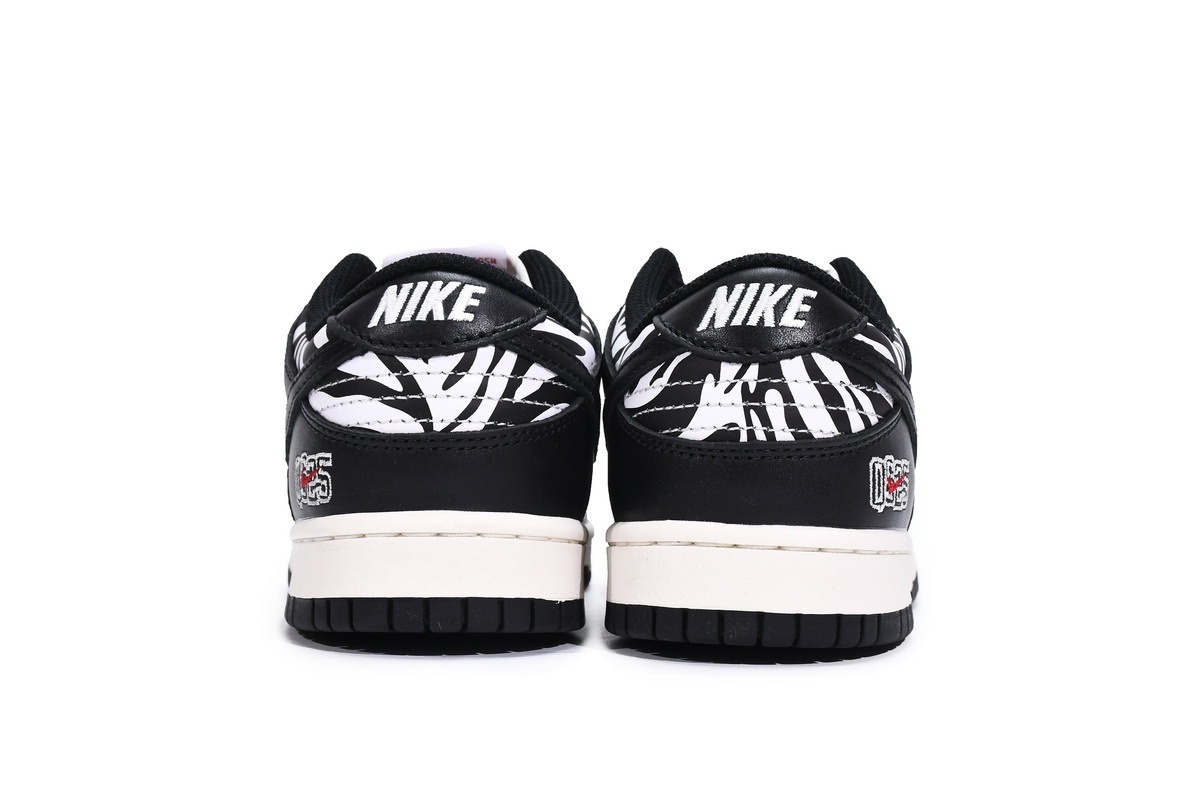 Quartersnacks x Nike SB Dunk Low Zebra DM3510-001