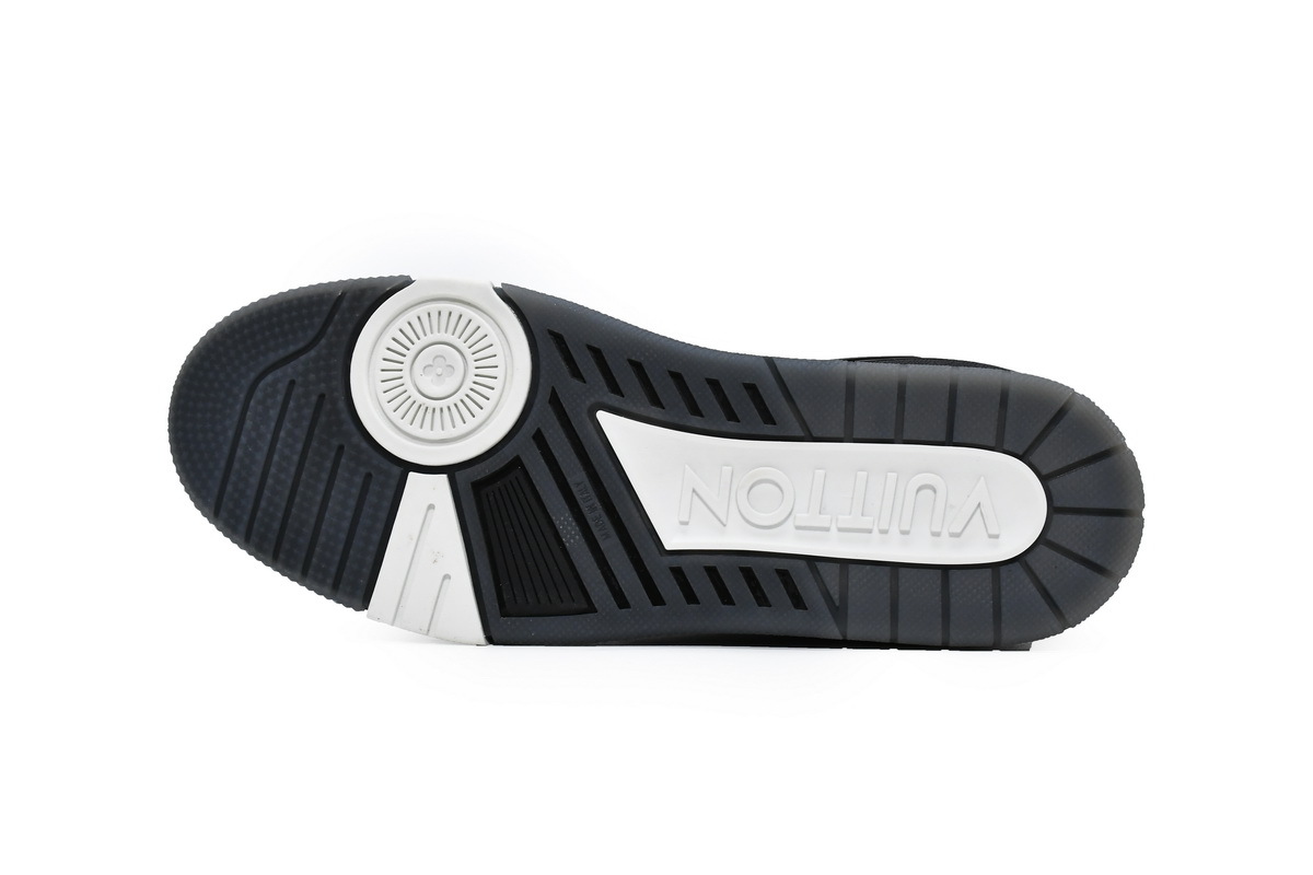 Louis Vuitton Trainer Black White 1A9ADA