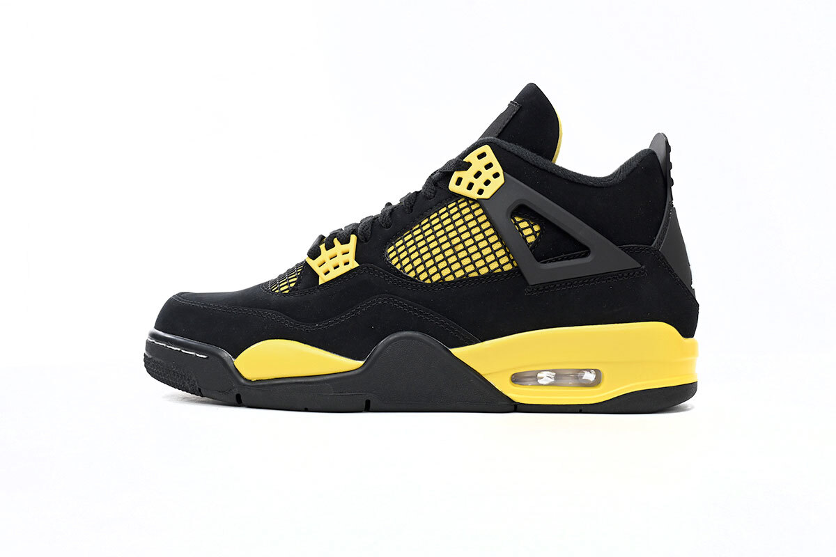Air Jordan 4 Retro Thunder DH6927-017
