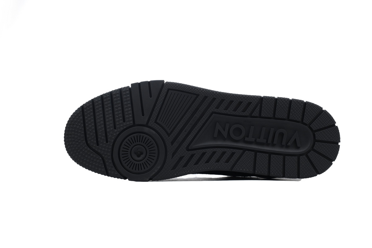 Louis Vuitton Trainer Full Black Diamond Sneakers